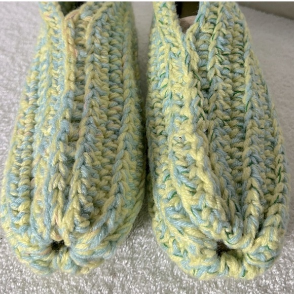 Vintage Handmade Yellow Green Crochet Knit Slippers - Picture 3 of 11